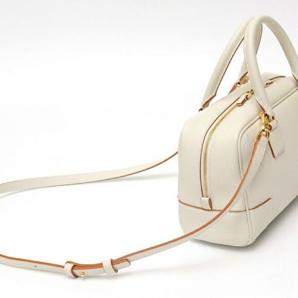 Loewe Amazona Shoulder Bag Calfskin Soft - Picture 2 of 7